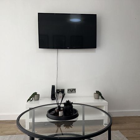 Luxury - Smart Tv - Fast Wifi - Near Utilitia Arena & Icc Apartment เบอร์มิงแฮม ภายนอก รูปภาพ