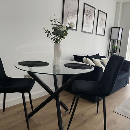 Luxury - Smart Tv - Fast Wifi - Near Utilitia Arena & Icc Apartment เบอร์มิงแฮม ภายนอก รูปภาพ